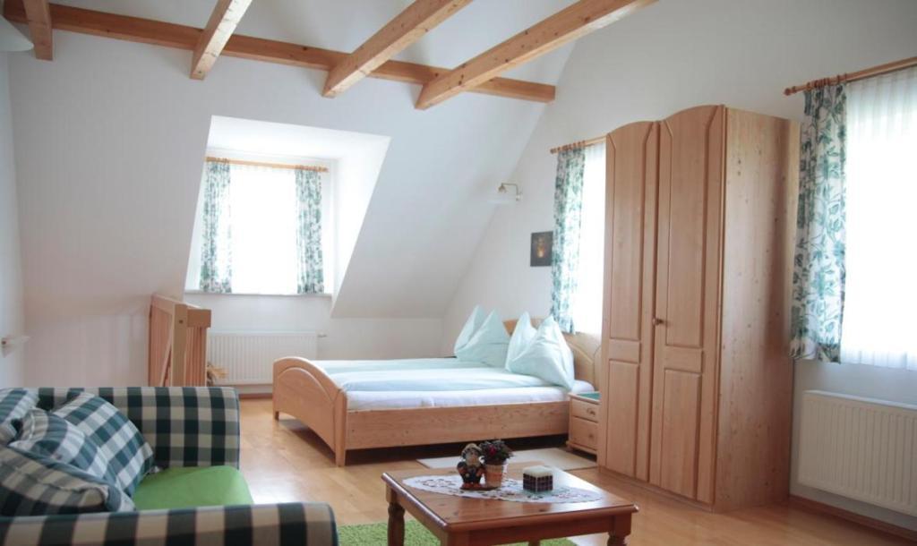 Ferienhof Uhudler-Arkaden Stegersbach Habitación foto